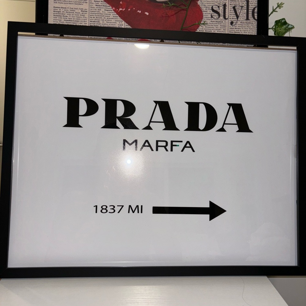 PRADA FRAME - Picture 2 of 7